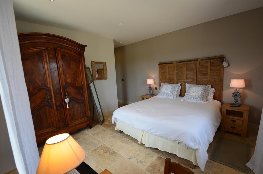 Bastide Saint Maurin Bed & Breakfast Ansouis Bagian luar foto